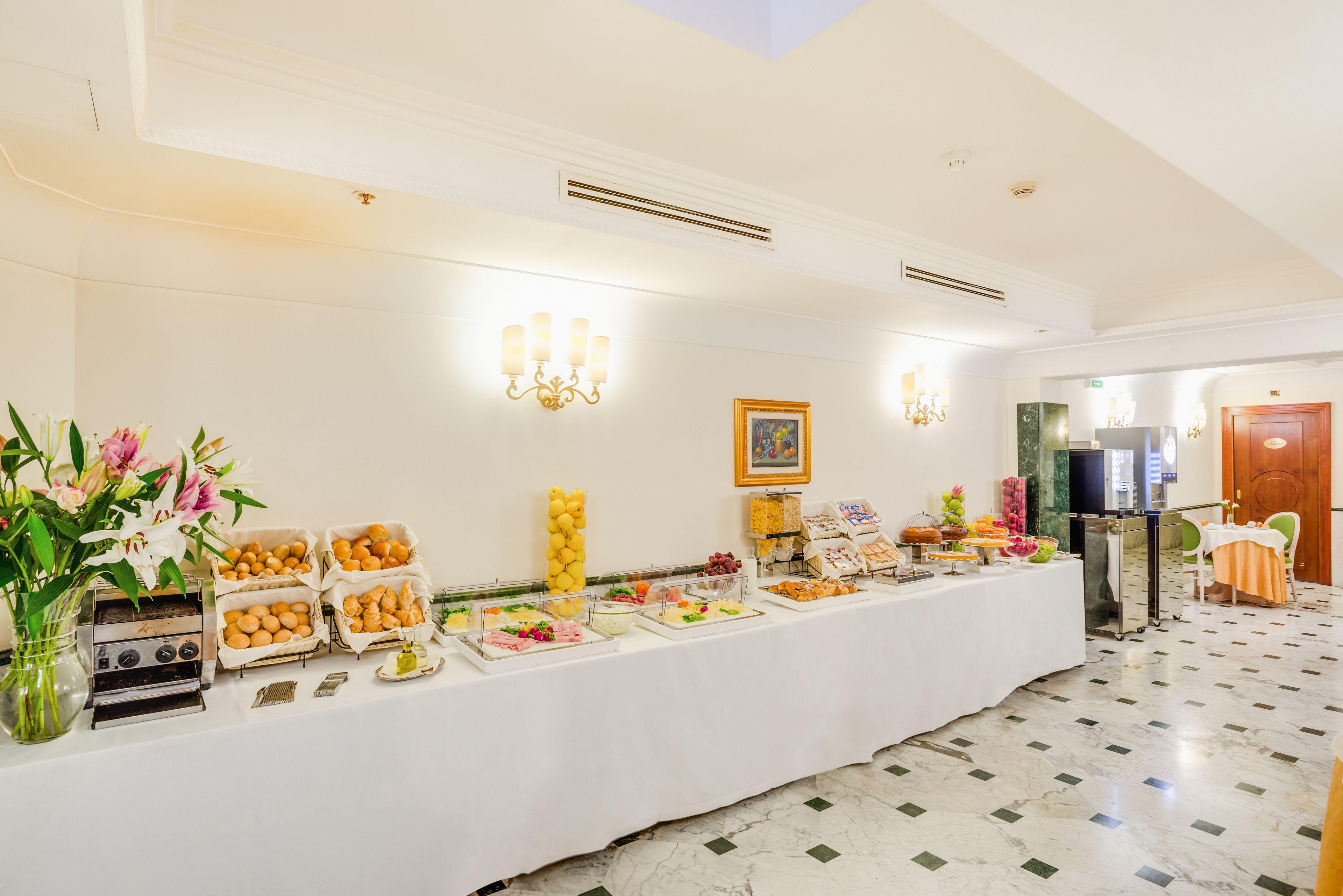 Raeli Hotel Regio — Foto 1